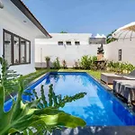 Bens Seminyak Villa Two-Bedroom With Private Swimmingpool