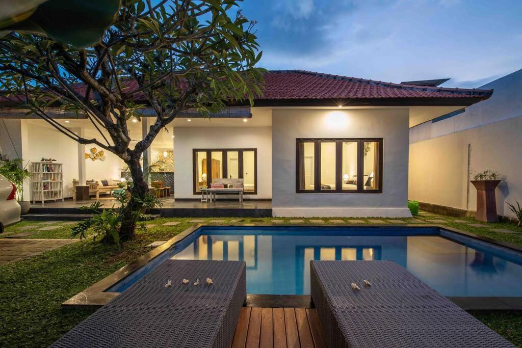 Bens Two-bedroom With Private Swimmingpool Seminyak (Bali)